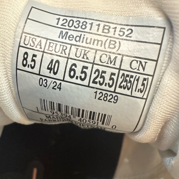 Brooks White and Blue Athletic Shoes - Picture 7 of 7